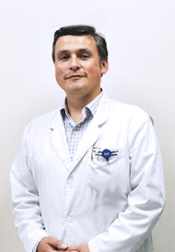 Dr. Juan Raúl Escalona, gineco-obstetra y especialista en Medicina Reproductiva de Clínica Andes Salud Concepción / Andes Salud