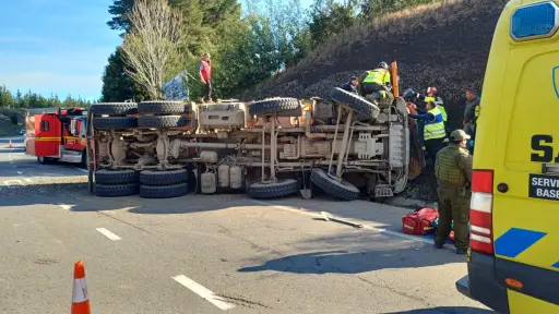Precaución por accidente de tránsito en cruce Laja