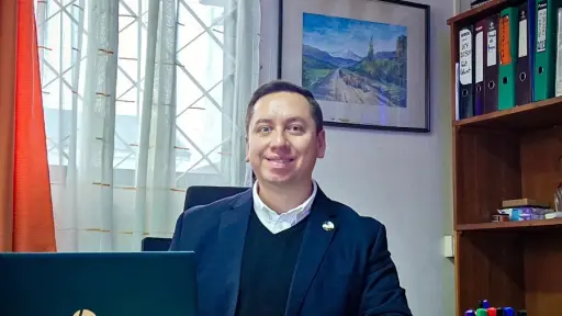 Exdelegado presidencial Javier Fuchslocher asume dirección del DAEM de Negrete