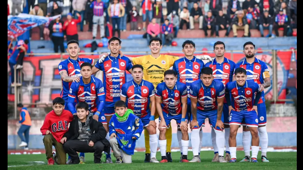 La Azulgrana en una tarde de radiante sol, volvió al triunfo, mostrando carácter y buen fútbol en su casa, La Tribuna