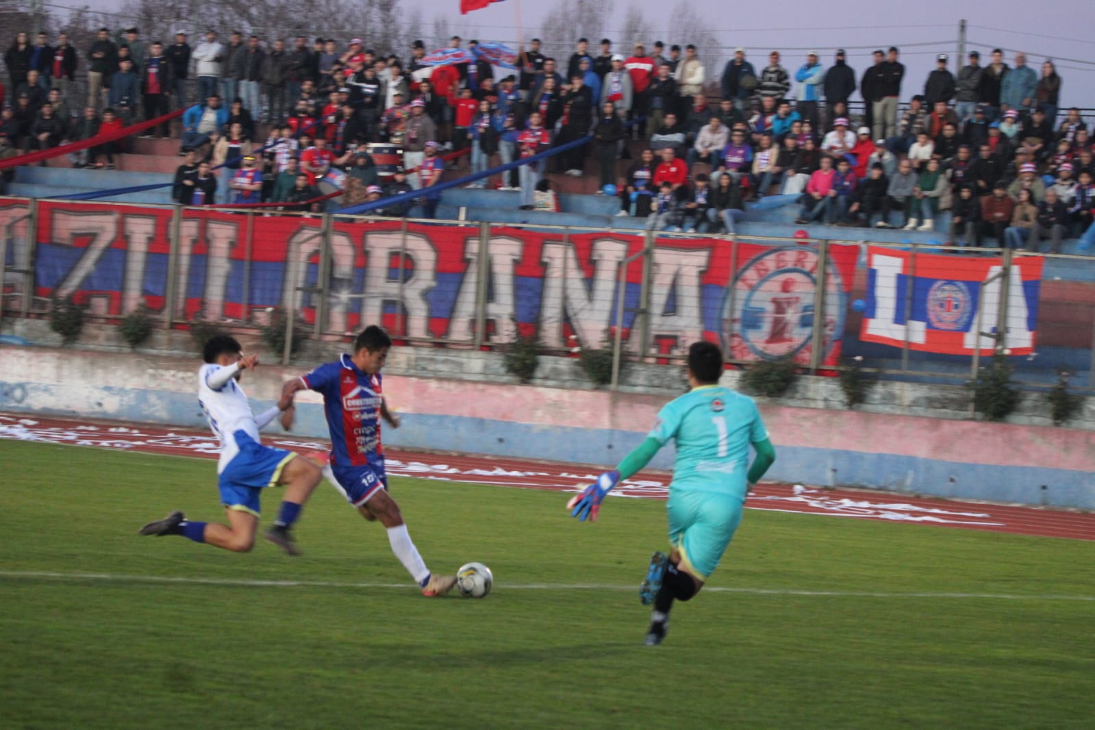 La Azulgrana volvió al triunfo, mostrando carácter y buen fútbol en su casa / La Tribuna