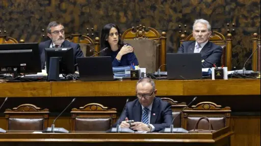 Reconstrucción, secreto bancario y sistema político marcan la agenda legislativa de esta semana