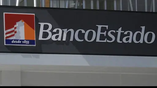 PDI allana sucursal de BancoEstado por investigación de lavado de activos vinculada al Tren de Aragua