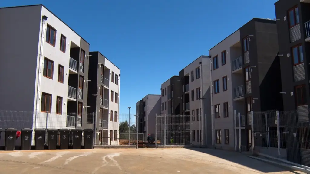 De acuerdo con la normativa, la reclamación puede ser ingresada por el comité de administración del condominio , Seremi de Vivienda y Urbanismo