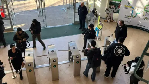 Santo Tomás Los Ángeles inicia marcha blanca  de sistema de torniquetes en el marco de su plan  integral de seguridad