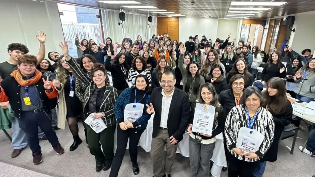 Jóvenes del Biobío asumen rol protagónico para definir nuevas estrategias de prevención de drogas y alcohol, SENDA
