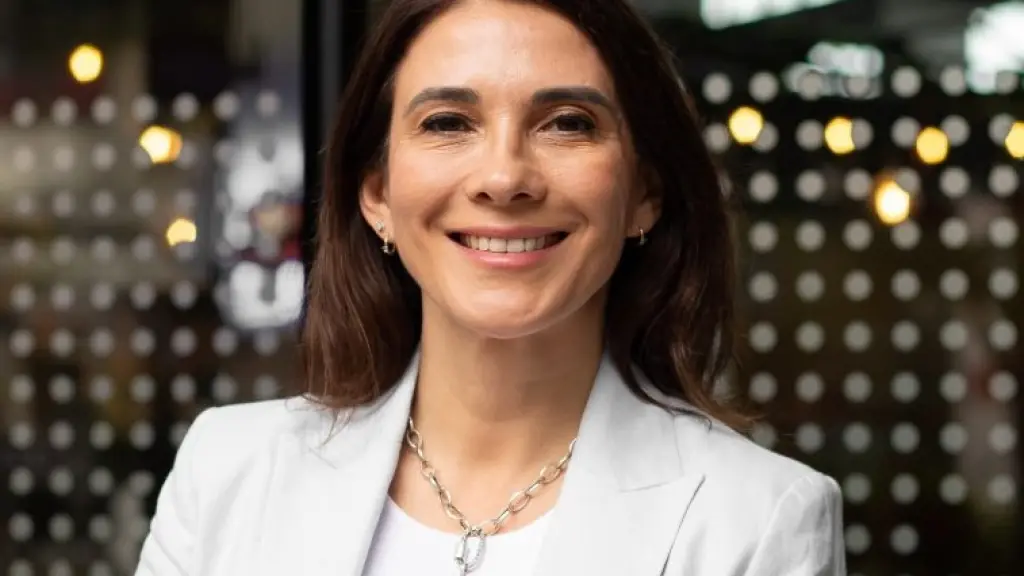 Sandra Lanza, Cedida