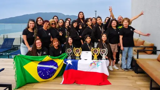 Agrupación de danza de Biobío gana nueve primeros lugares en Brasil