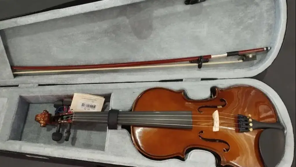 Violines y otros instrumentos musicales están dentro de las subastas, cedida