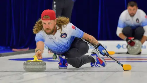 El curling como deporte donde la calma suele valer más que los lanzamientos espectaculares
