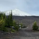 El comportamiento de las precipitaciones y la acumulación de nieve marcaron el inicio de la actividad en los principales destinos de montaña de la provincia (fotografía del 19 de junio de 2026)., Municipalidad de Antuco