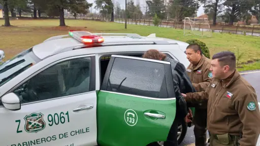 Intentó ocultar un arma en un vehículo y terminó detenido en Antuco