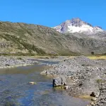 El proyecto multipropósito del Embalse Duqueco —recientemente priorizado por el Ejecutivo— busca asegurar el suministro de agua para más de 14.000 hectáreas agrícolas ante el crítico retroceso del glaciar Sierra Velluda. , Cedida