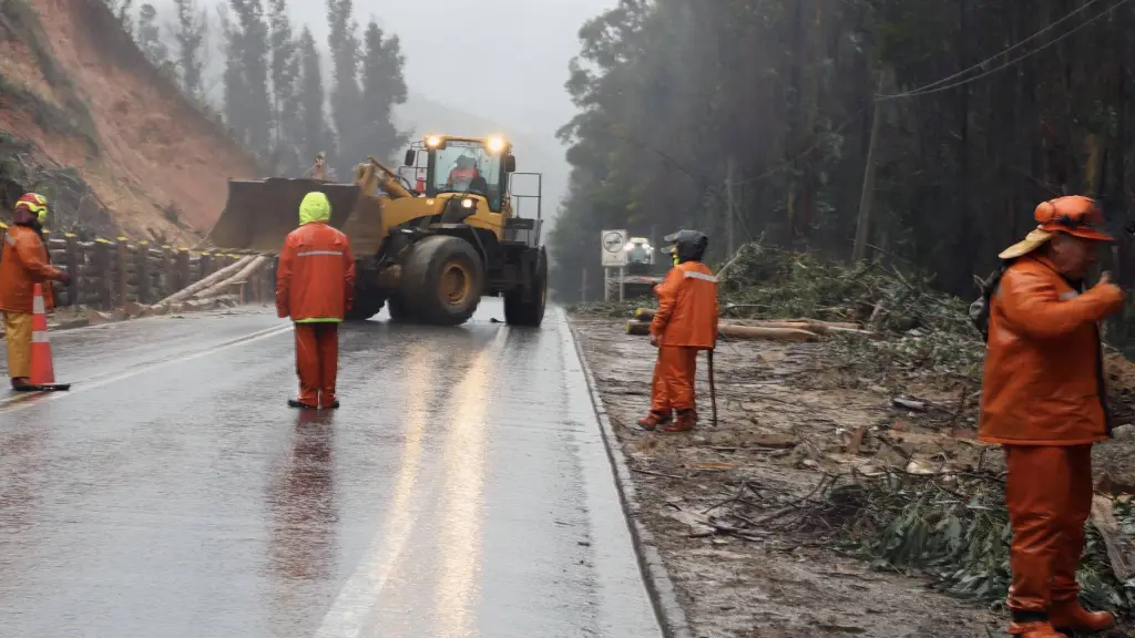 Vialidad reporta rutas con precaución en la Región del Biobío tras sistema frontal, Radio Udec 