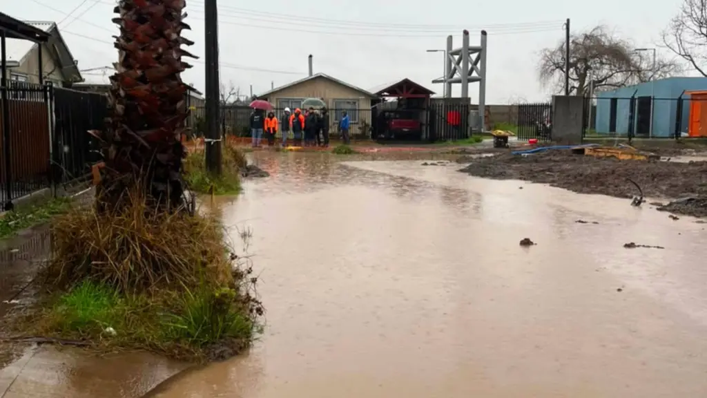 Los trabajos buscan facilitar el escurrimiento del agua en uno de los puntos afectados por las intensas lluvias., Delegación Presidencial Provincial Biobío - Serviu Biobío