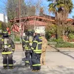 Bomberos trabajó en la emergencia registrada durante el mediodía de este domingo en calle San Diego., Captura Odisea RTV 