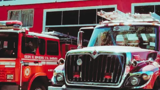 Quince bomberos trabajaron en incendio de vivienda en Santa Bárbara