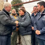 El Presidente José Antonio Kast encabezó una mesa técnica en Concepción y recorrió las comunas de Penco y Tomé para evaluar los daños provocados por el sistema frontal., Gobierno de Chile