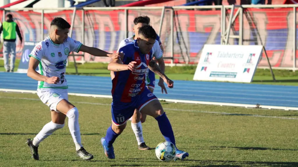 La Azulgrana compitió durante casi todo el partido con un hombre menos y estuvo a nada, incluso para dar la sorpresa, La Tribuna