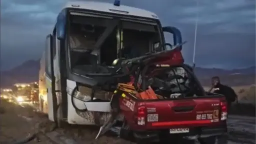 Cuatro personas mueren en choque frontal entre autobús y automóvil en San Pedro de Atacama