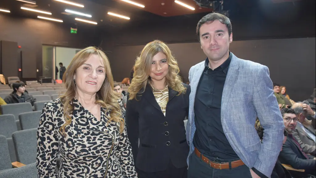 Gricel Correa, Steffany Urenda y Alejandro Abos-Padilla | La Tribuna