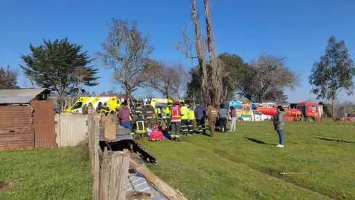 Tragedia en Teodoro Schmidt: Muere bombera y cinco resultan heridos tras volcar carro