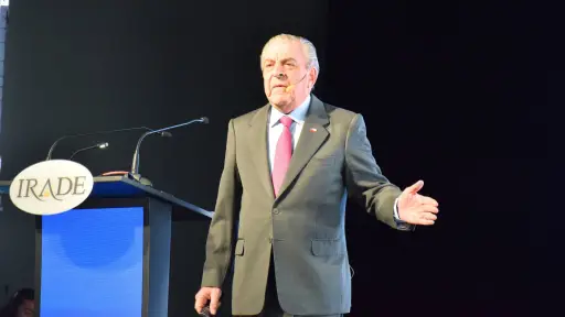 Eduardo Frei apunta a la permisología y plantea a Biobío como eje del desarrollo económico