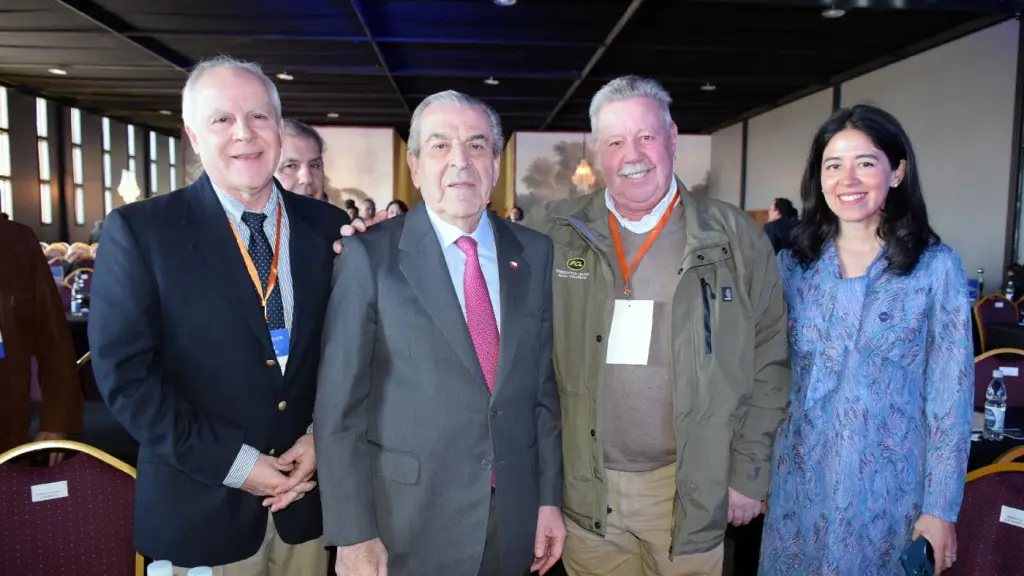 Alejandro Casagrande, Eduardo Frei Ruiz-Tagle, Juan Carlos Coronata y Bernardita Roa. | La Tribuna