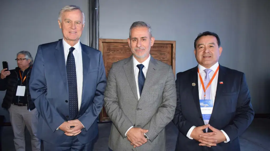 Klaus Schmidt-Hebbel, Nelson Donoso y Freddy Martínez. | La Tribuna