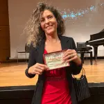 Bernardita Matthei viajó a Italia para participar en el certamen Woman's Essence 2026, donde además expuso su trabajo junto a artistas de distintos países., Cedida