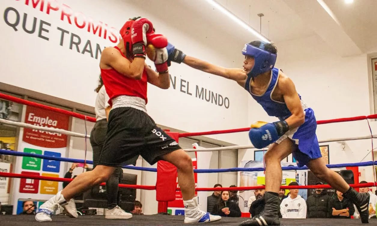 Jóvenes boxeadores de Santa Bárbara, Laja, Mulchén y Los Ángeles protagonizaron una exitosa velada pugilística en INACAP Los Ángeles / D. Los Ángeles