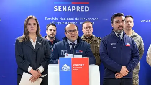 Sistema frontal deja 55 viviendas dañadas, 64 personas aisladas y más de 19 mil clientes sin luz en el sur 