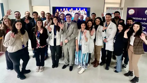 Hospital angelino incorpora 28 especialistas para acelerar la atención y reducir listas de espera