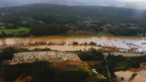 Concepción entra en Alerta Roja por desborde del río Andalién