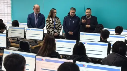 Más de 3.500 estudiantes participarán en la Encuesta de Juventud y Bienestar 2026 en Los Ángeles