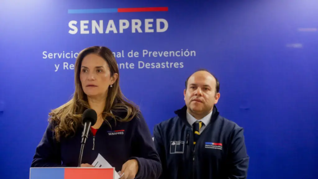 La directora nacional del Servicio Nacional de Prevención y Respuesta ante Desastres (Senapred), Alicia Cebrián, informó que la emergencia registra hasta ahora 13 personas fallecidas y siete desaparecidas., Senapred