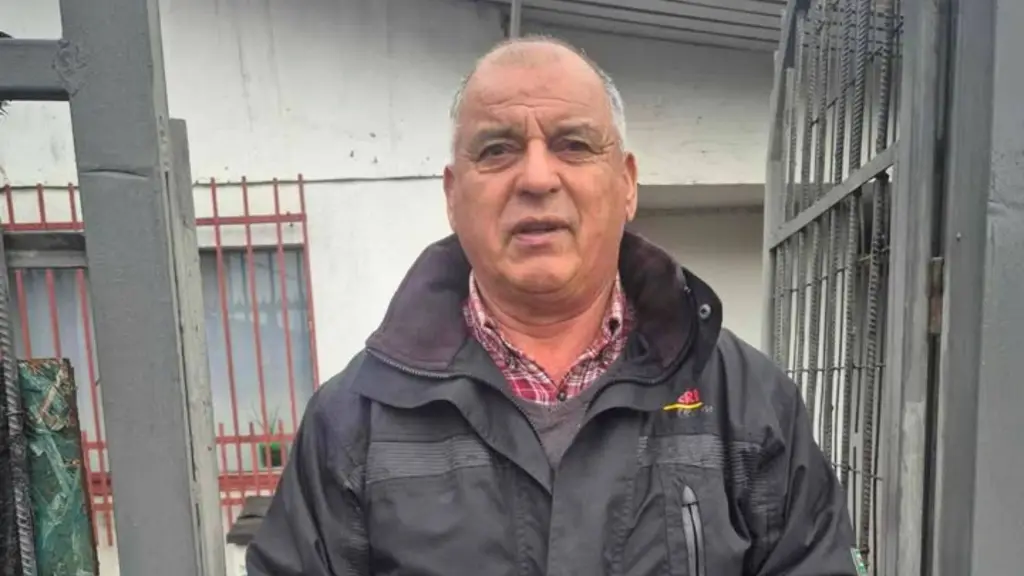José Villegas Ramírez accedió a fotografiarse tras concretar la devolución del teléfono que había encontrado., Cedida