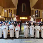 La ceremonia reunió a representantes de distintas parroquias que continúan su proceso de formación hacia el diaconado permanente y el sacerdocio., Iglesia.cl