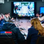Respecto de los servicios esenciales, las autoridades informaron avances en la recuperación del suministro eléctrico en distintos sectores afectados., Gobierno de Chile