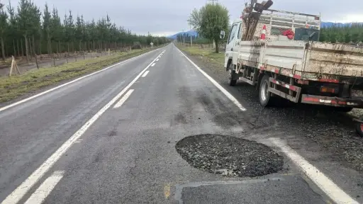 Vialidad realiza bacheos provisorios en rutas de Biobío afectadas por las lluvias