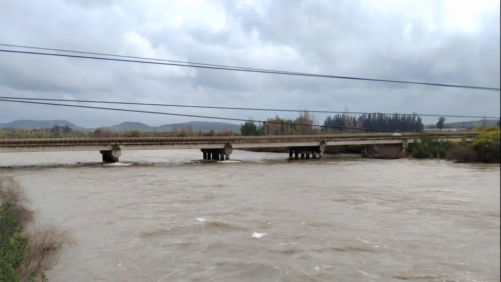 Río Bío Bío en puente Coigüe, Cedida