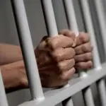 El hombre fue condenado por delitos de desacato y amenazas en contexto de Violencia Intrafamiliar., Contexto