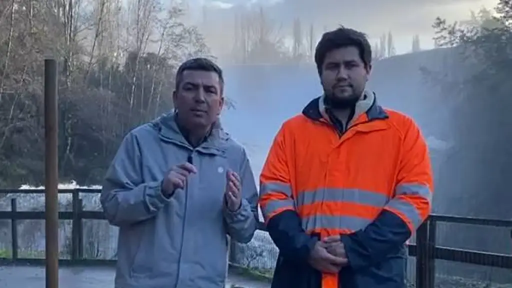 Alcalde Yusef Sabag y encargado de Emergencias, Patricio Zúñiga / Municipalidad de Cabrero