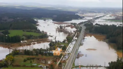 Autoridades inspeccionan desde el aire ríos y esteros del Biobío por aumento de caudales