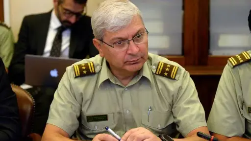 Exgeneral Ricardo Yáñez respalda traslado de reos, pero cuestiona la transmisión en vivo de la Operación Cancerbero