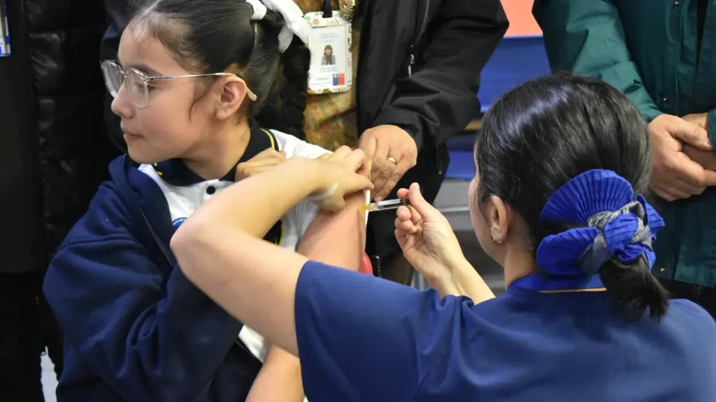 Vacunación escolar, La Tribuna