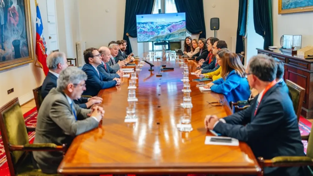 El grupo deberá combinar, en ese sentido, aspectos de gestión, regulación y políticas públicas con las condiciones laborales de quienes se desempeñan en el sector estatal., Presidencia