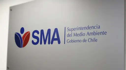 SMA destituye a abogado por acosar y sexualizar fotos de sus compañeras mediante IA