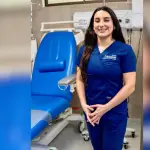 Carolina Cea profundizará su formación en el cuidado y atención de pacientes oncológicos., Complejo Asistencial Dr. Víctor Ríos Ruiz de Los Ángeles.