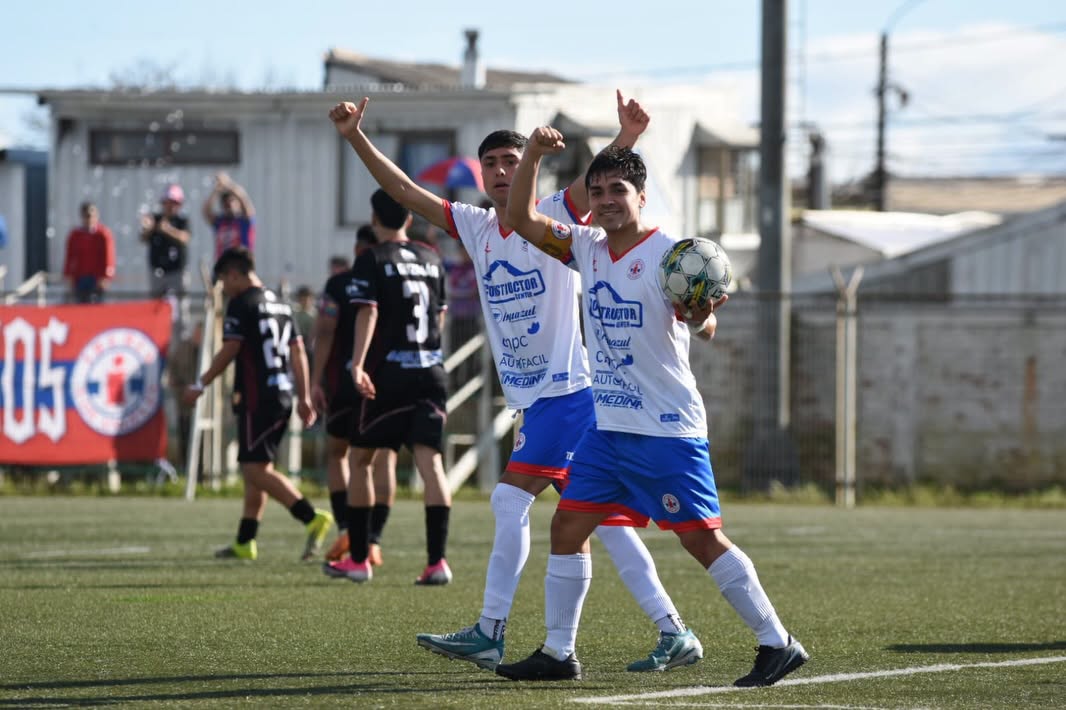 Una goleada que mantiene la ilusión de la Azulgrana / La Tribuna